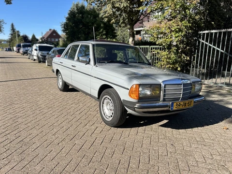 Mercedes-Benz 200-280 (W123) 240 D (bj 1985)