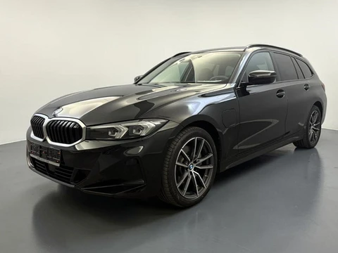 BMW 3 Serie Touring 330e ** LED. NAVI+, LEDER, TREKH, SPORTST, ACC, KEYLESS, ALARM, 18-inch LMV ** 1