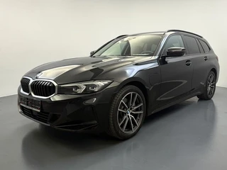 BMW 3 Serie Touring 330e ** LED. NAVI+, LEDER, TREKH, SPORTST, ACC, KEYLESS, ALARM, 18-inch LMV ** 1