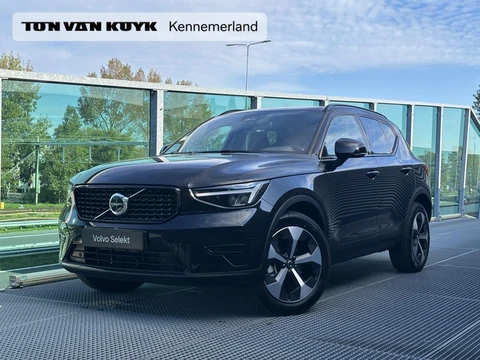 Volvo XC40 2.0 B4 Plus Dark Mild hybrid, Automaat, Trekhaak semi elektrisch, Stoelverwarming, Stuurv