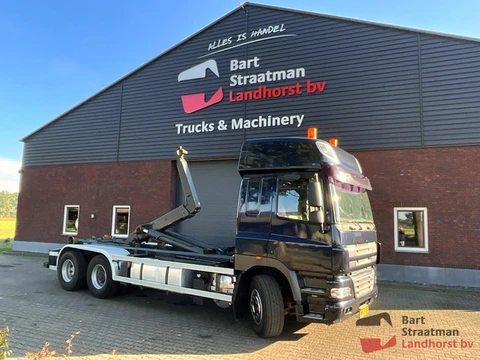 DAF FAS CF 85 6x2 Space Cab met 26t Hiab mulltilift haakarmsysteem. Handgeschakeld. BS2193