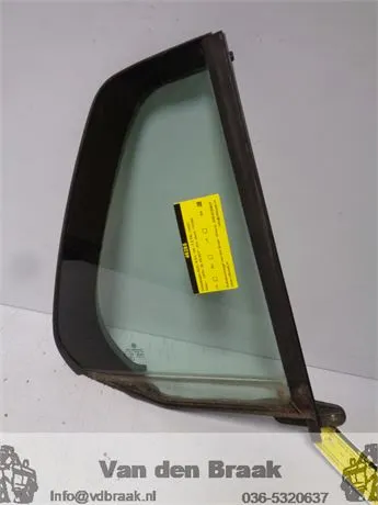 Volkswagen Golf 5 drs  2012-2020 Scheerruit rechts achter