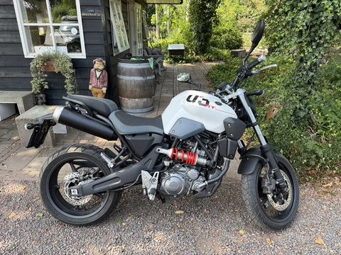 Yamaha MT-03 (bj 2012)