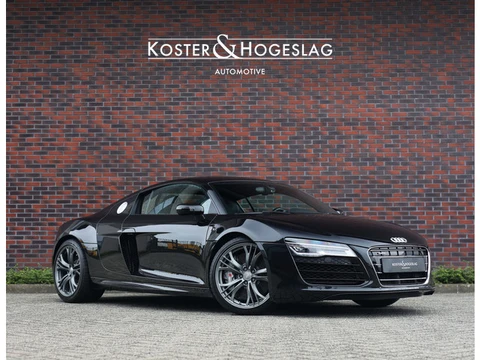 Audi R8 5.2 FSI quattro | Exclusive - Handbak - Historie