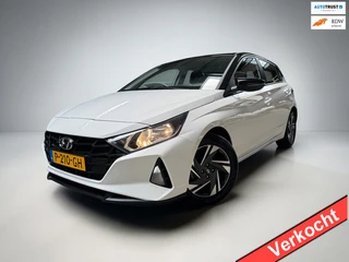 Hyundai I20 1.2 4 CILINDER MOTOR CARPLAY/CAMERA TWO-TONE AIRCO CRUISE LED LM VELGEN NL AUTO NAP!!
