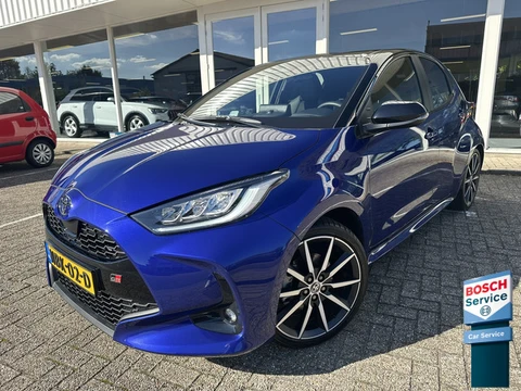 Toyota Yaris 1.5 Hybrid 130 GR SPORT | LED | Adapt. Cruise | Apple/Android | Camera | Sportstoelen