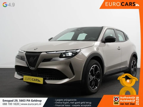 Alfa Romeo Junior Elettrica Automaat 156PK Adaptieve Cruise Control LMV 18 inch Full Led Matrix Park
