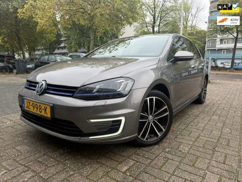 Volkswagen Golf 1.4 TSI GTE Connected Navi/Camera/Pano/Ad Cruise