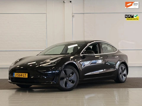 Tesla Model 3 Standard RWD Plus 60 kWh SOH 84% Mooi!