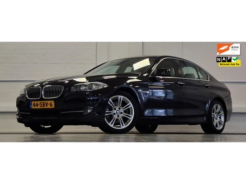 BMW 5-serie 523i Executive 2e Eigenaar Leder Navi Head-up Elek stoelen Mooi!