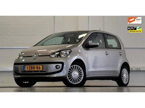Volkswagen Up! 1.0 high up! BlueMotion CruiseControl Trekhaak Garantie 4 Nieuwe Allseason banden