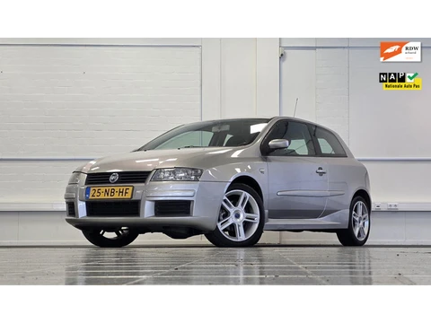 Fiat Stilo 2.4i 20V Abarth 170pk 17" LM Nieuwe APK Garantie