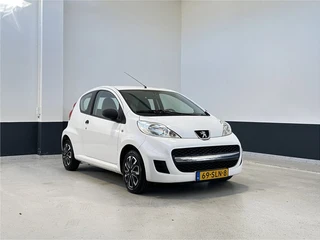 Peugeot 107 1.0-12V XR | NL | Radio/CD | Airco | 2 Eig |