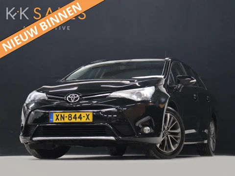 Toyota Avensis Touring Sports 1.8 VVT-i SkyView Edition [STOELVERWARMING, CAMERA, CRUISE CONTROL, CL