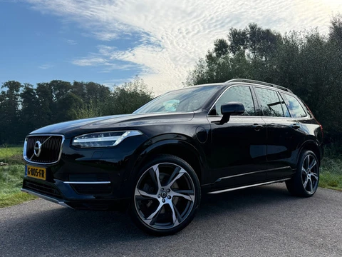 Volvo XC90 2.0 T8 Twin Engine AWD Momentum Automaat / Panoramadak / slechts 53.762 km / Harman-Kardo