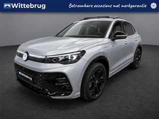 Volkswagen Tiguan 1.5 eHybrid 272pk R-Line Edition DSG Automaat / Trekhaak / Panoramadak / LM velgen