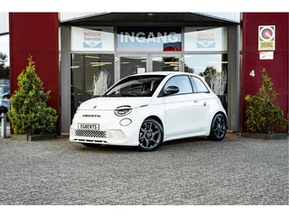 Fiat 500 Abarth 42 kWh (bj 2024, automaat)