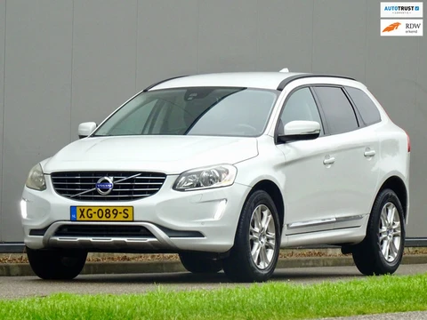 Volvo XC60 2.0 T5 FWD R-Design | D-Riem v | Trekhaak |