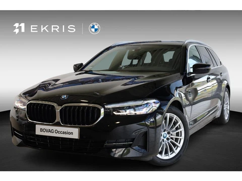 BMW 5 Serie Touring 530e | Trekhaak Elektrisch | Elektrisch Verstelbare Stoelen | Stoelverwarming | 