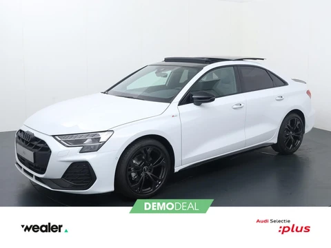 Audi A3 Limousine 30 TFSI S edition 116 pk S-tronic | 18" Velgen lichtmetaal | Elektrisch Panoramada