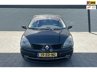 Renault Grand Scénic 2.0-16V T Tech Line
