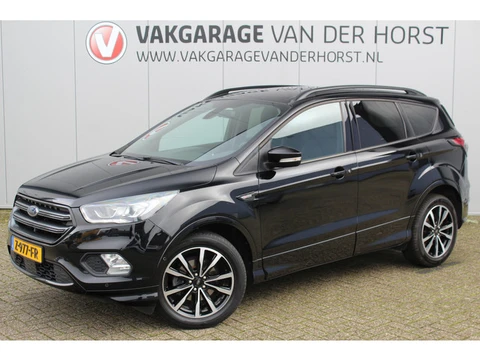 Ford Kuga 1.5-150pk EcoBoost ST-Line. Nette goed onderhouden wagen voor nog jaren rijplezier ! Trekg