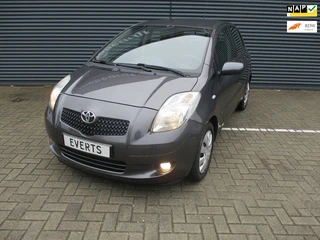 Toyota Yaris 1.3 VVTi Sol MMT Automaat Airco Apk 13-10-2027 zeer nette en goed onderhouden auto sche