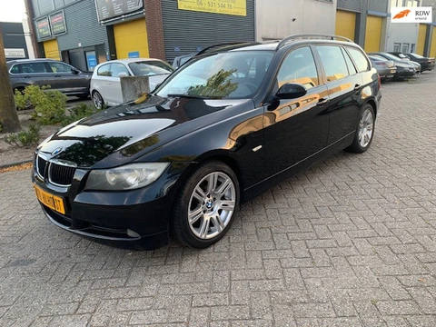BMW 3-serie Touring 320i Business Line Nederlandse auto! youngtimer , netjes onderhouden!