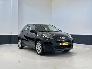 Toyota Aygo X 1.0 VVT-i MT Play |Apple Carplay/ Android auto | Bluetooth | Camera| NL | 1 Eig |