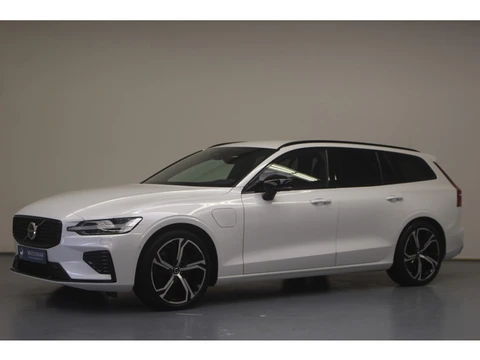 Volvo V60 T6 Plug-in hybrid AWD Plus Dark | Rijklaarprijs | Trekhaak |