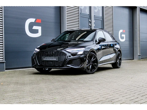 Audi A3 Sportback 40 TFSI e S Edition | Sportstoelen | Pano | Matrix | Standkachel | Ambianceverlich