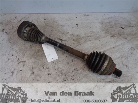 Volkswagen Golf 1.6 TDi 2009-2012 Aandrijfas links