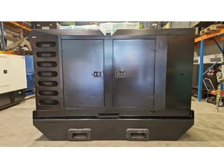 SDMO rental aggregaat 100kVA stil, 7277u, John Deere, Leroy Somer, 125A, 63A, 32A, 16A Bouwjaar 2013