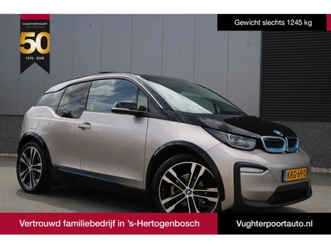 BMW i3 Executive 120Ah 42 kWh/*Lodge*/Sunroof/Adaptive/Kaschmir Silver/Camera/W-pomp/3-fase/20"