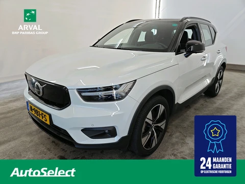 Volvo XC40 78 kWh 408pk Recharge P8 AWD R-Design | SOH 94% | Trekhaak | Panoramadak | Park Assist | 