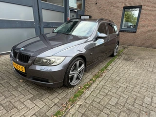 BMW 3-serie Touring 325i Executive AUT., Navi, Pano