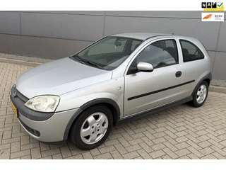 Opel Corsa 1.2-16V Elegance met nieuwe APK