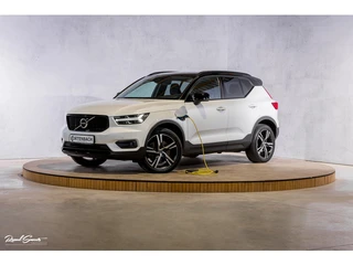 Volvo XC40 1.5 T4 Recharge R-Design | Zwenkbare trekhaak | Blis | Crystal White | Apple carplay |