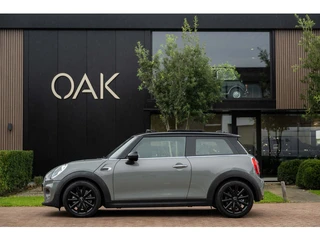 MINI 3-deurs 1.5 Cooper | Navigatie | Panorama | Half Leder | Clima | Stoelverwarming | 17"LM | Moon