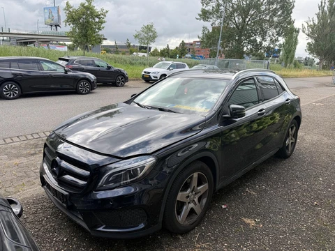 Mercedes-Benz GLA-klasse 220 d 4Matic Prestige / motor defect /