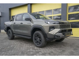 Toyota HiLux 2.8 D-4D Hybrid Invincible JBL Full Options