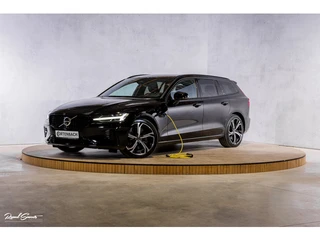 Volvo V60 2.0 T8 Plug-in hybrid AWD Plus Dark | Zwenkbare trekhaak | Adaptieve cruise | Memory | Bli