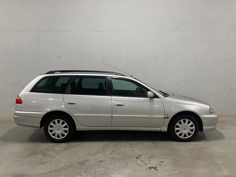 Toyota Avensis Wagon Automaat Leer