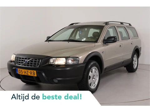Volvo V70 Cross Country 2.4 T Geartr. Comf. | Blijvend Youngtimer | Trekhaak | Lage stand |