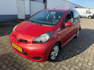 Toyota Aygo 1.0-12V Aspiration Red Airco Incl Nw APK