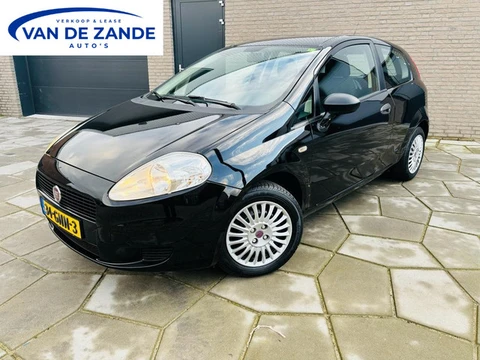 Fiat Grande Punto 1.2 Active| 3 Drs| Airco| 4 x All-Season |Nieuwe APK en net onderhoud gehad