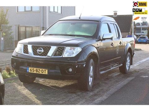 Nissan Navara 2.5 dCi LE Double Cab, APK 03-2027, Olie verbruik, Nieuwe Turbo, Motor defect