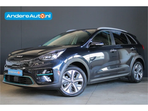 Kia e-Niro DynamicPlusLine 64 kWh |warmtepomp|3 fase|stoelverwarming|parkeersensoren|