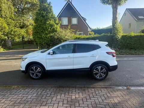 NISSAN QASHQAI 1.2 Tekna/panorama/camera/stoelverwarming/17