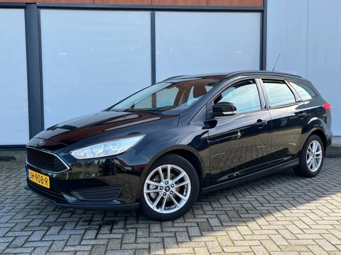 FORD FOCUS Wagon 1.0 Ecoboost Trend + nw distributie